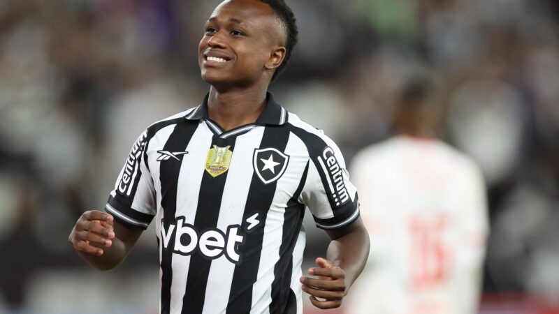 E o Nathan Fernandes? Veja como o Botafogo pretende fazer deslanchar o reforço de R$ 57 milhões