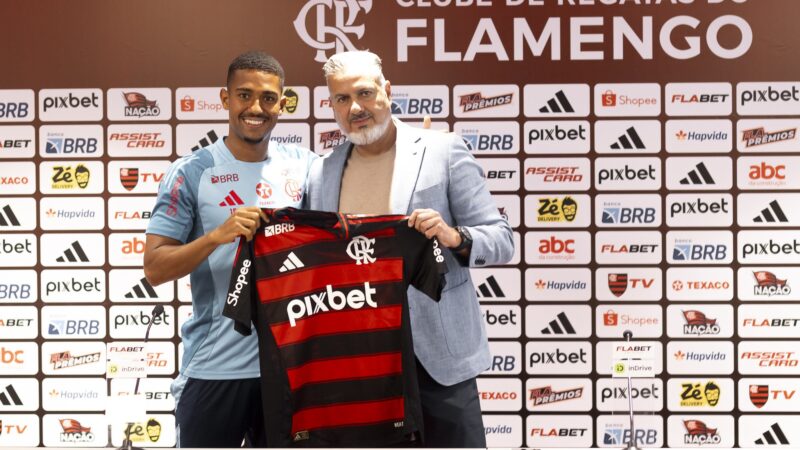 Flamengo mira mercado brasileiro e tem negociações encaminhadas com dois reforços para 2026