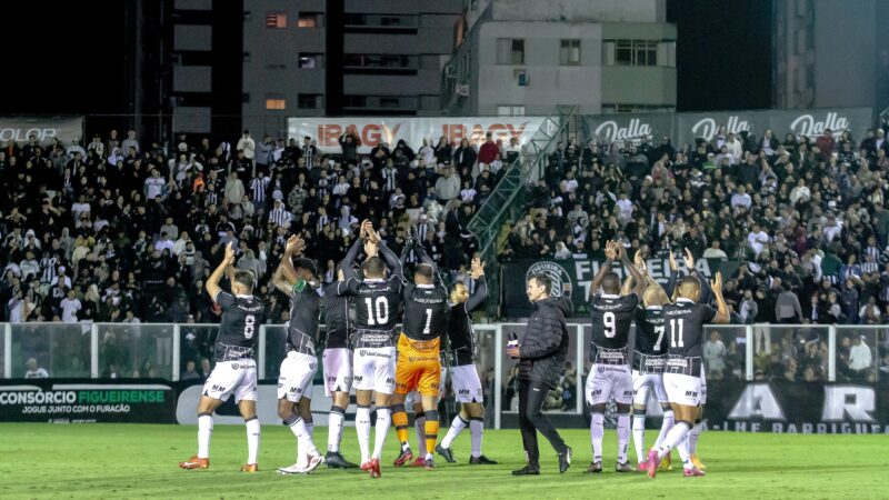 Figueirense cai sete posições no ranking nacional de clubes da CBF