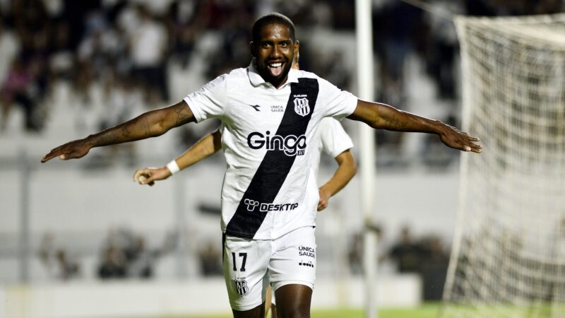 Náutico anuncia a contratação do atacante Jonas Toró, ex-Ponte Preta, Sport e São Paulo