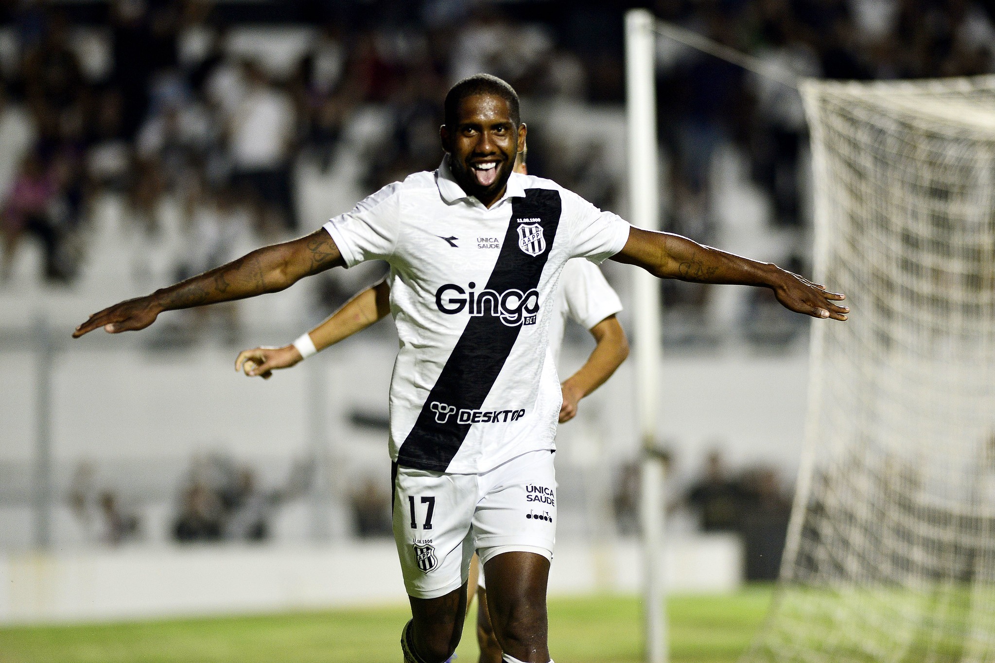 Náutico anuncia a contratação do atacante Jonas Toró, ex-Ponte Preta, Sport e São Paulo