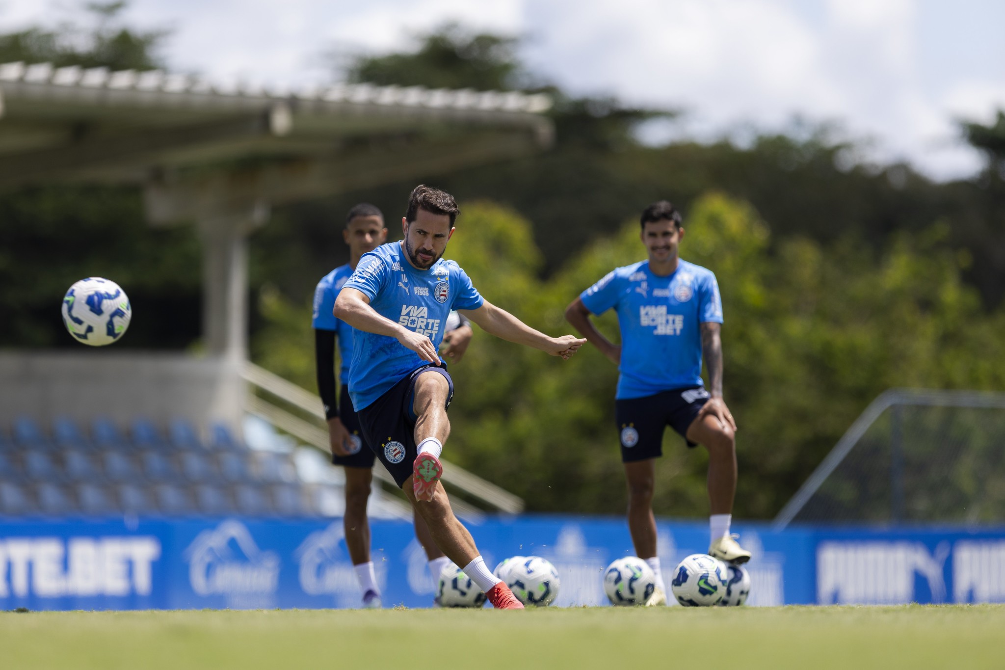 Em busca do G-5 contra o Fluminense, Bahia precisa superar jejuns como visitante