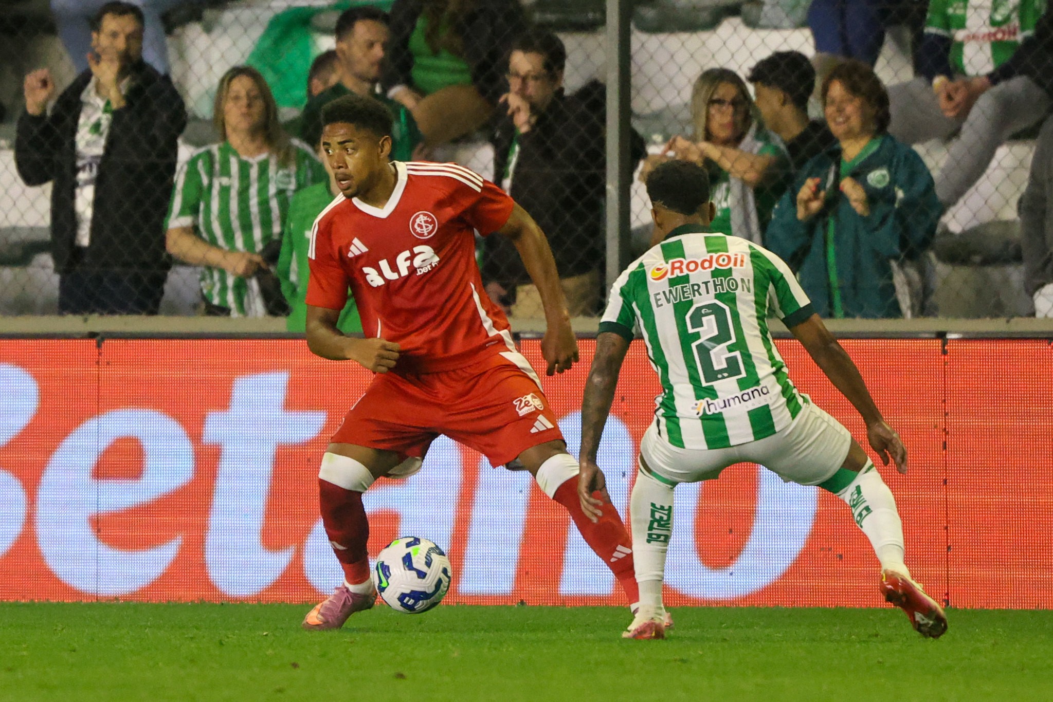 Quem volta? Sport tem 15 atletas emprestados e com contrato para 2026; confira lista