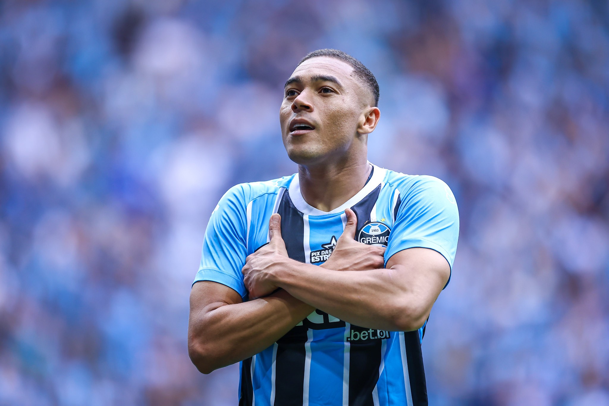 Veja candidatos e vote no gol mais bonito do Grêmio em 2025