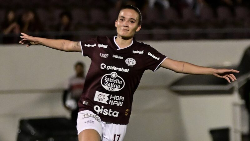 Pela Ferroviária, Júlia Beatriz tem temporada mais artilheira e quebra recorde na carreira