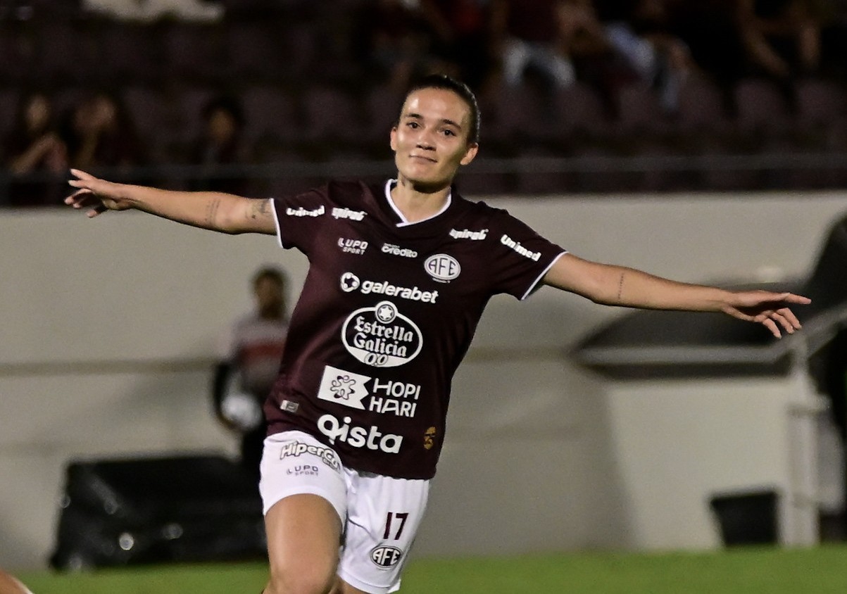 Pela Ferroviária, Júlia Beatriz tem temporada mais artilheira e quebra recorde na carreira
