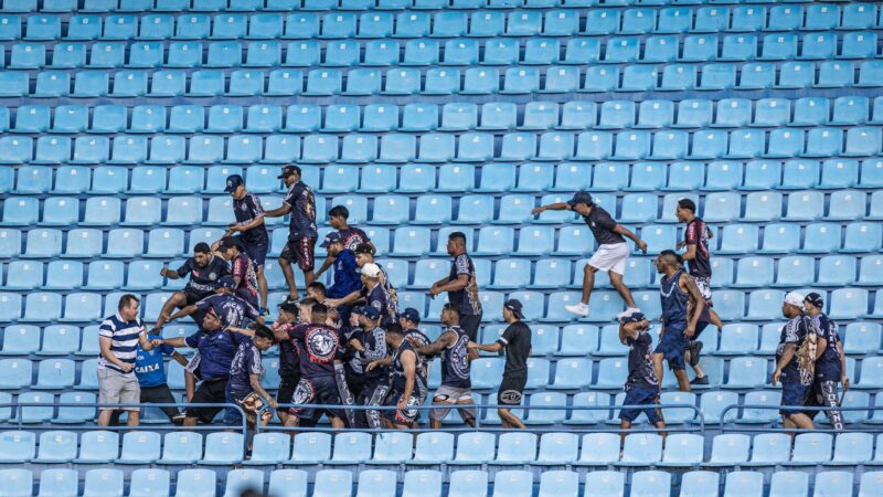 Avaí é multado em R$ 135 mil e perde dois mandos de campo por confusão no jogo contra o Remo