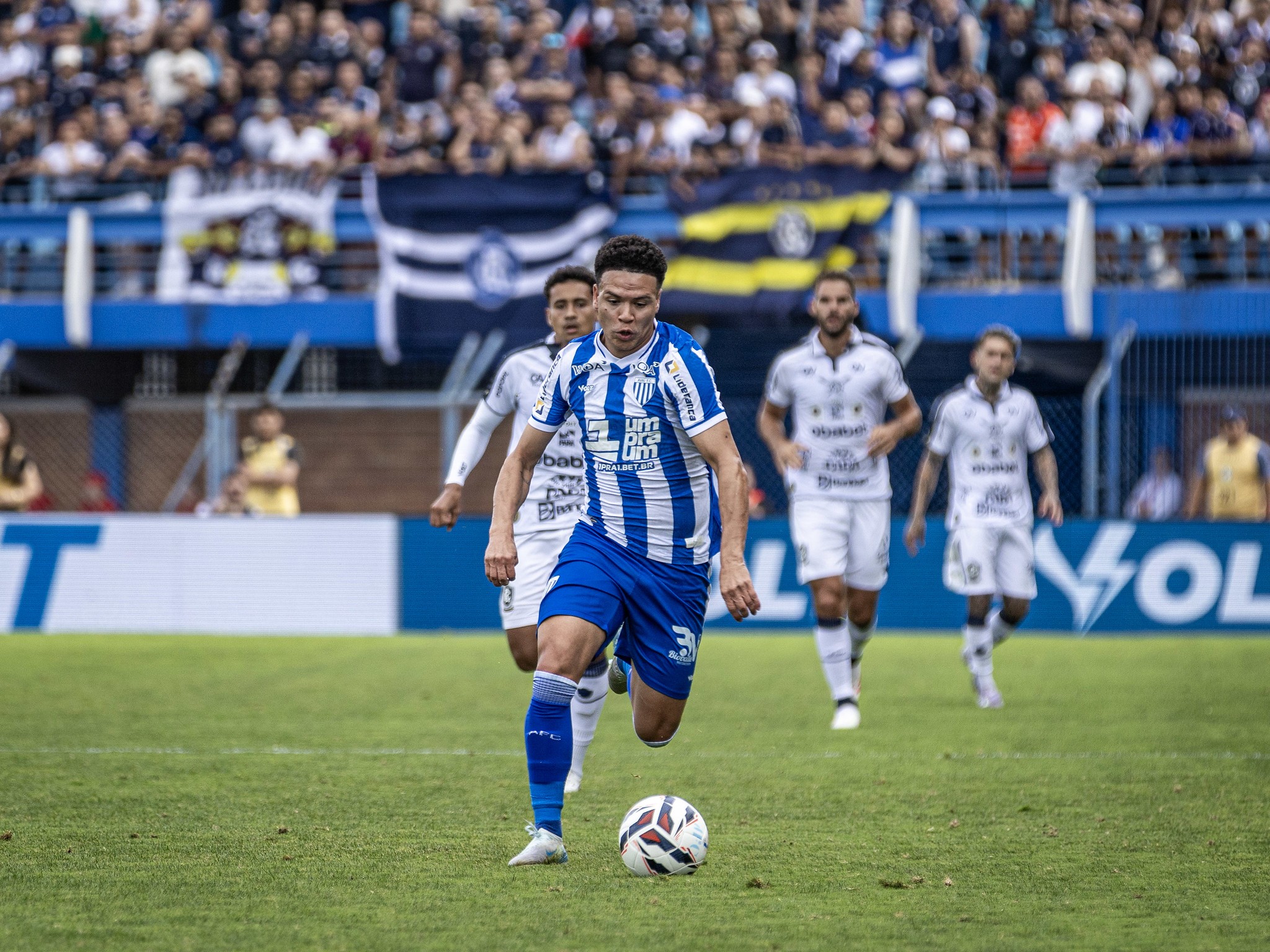 Vila Nova tem conversas avançadas para contratar Marquinhos Gabriel