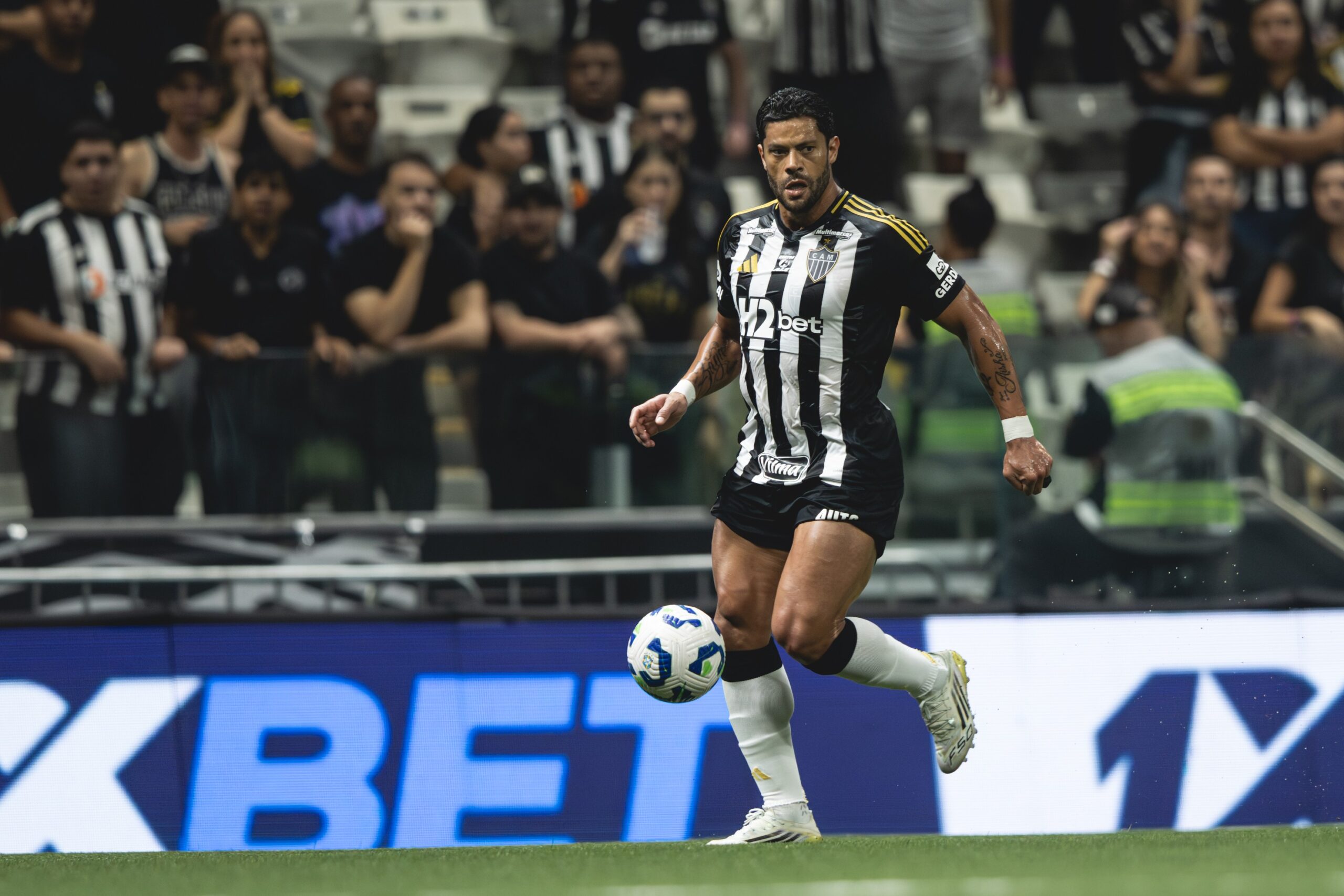 Hulk reclama de função no Atlético-MG e comenta futuro: “Não sou eu que mando”
