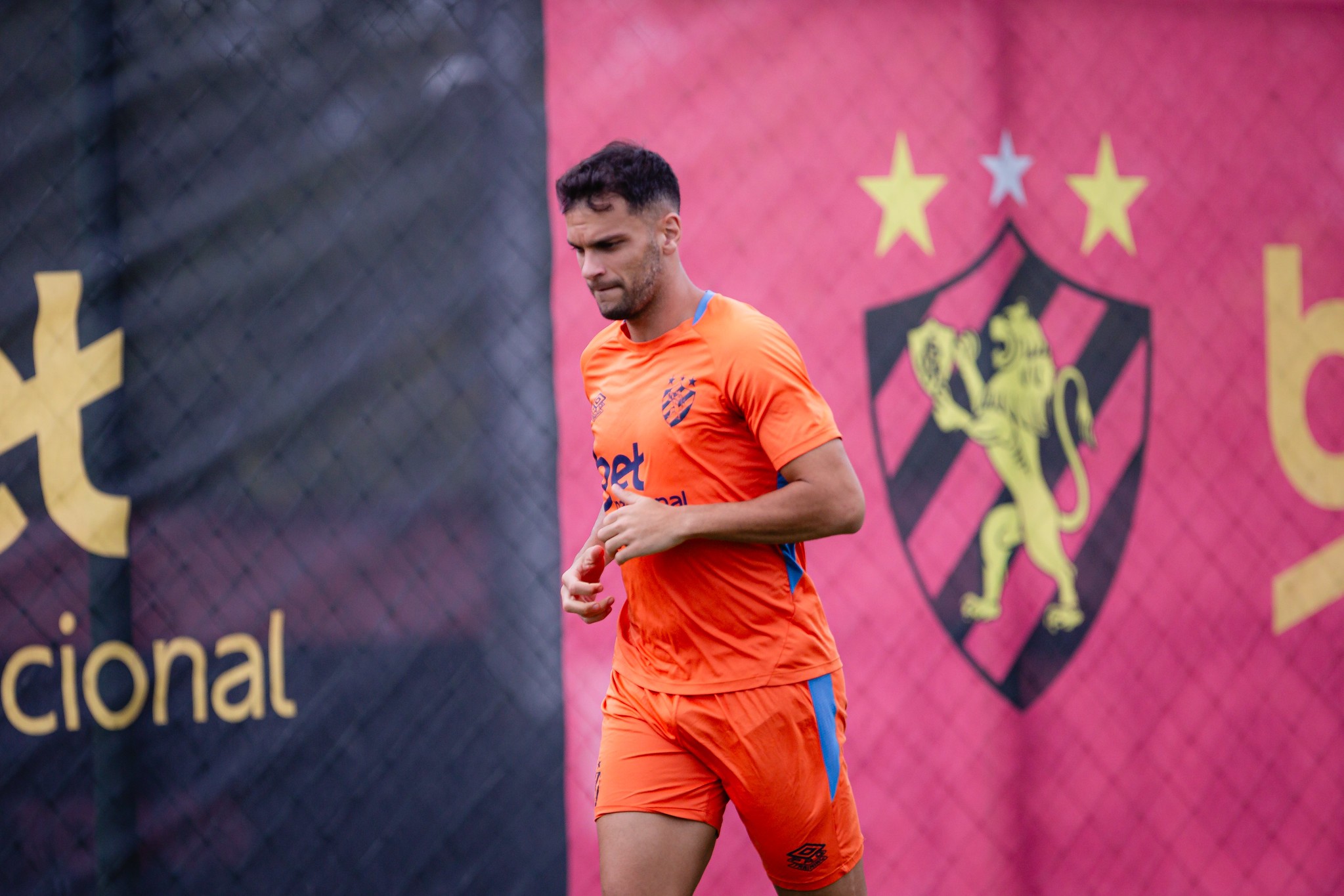 Rafael Thyere e Chrystian Barletta têm procura da Chapecoense e podem deixar o Sport em 2026