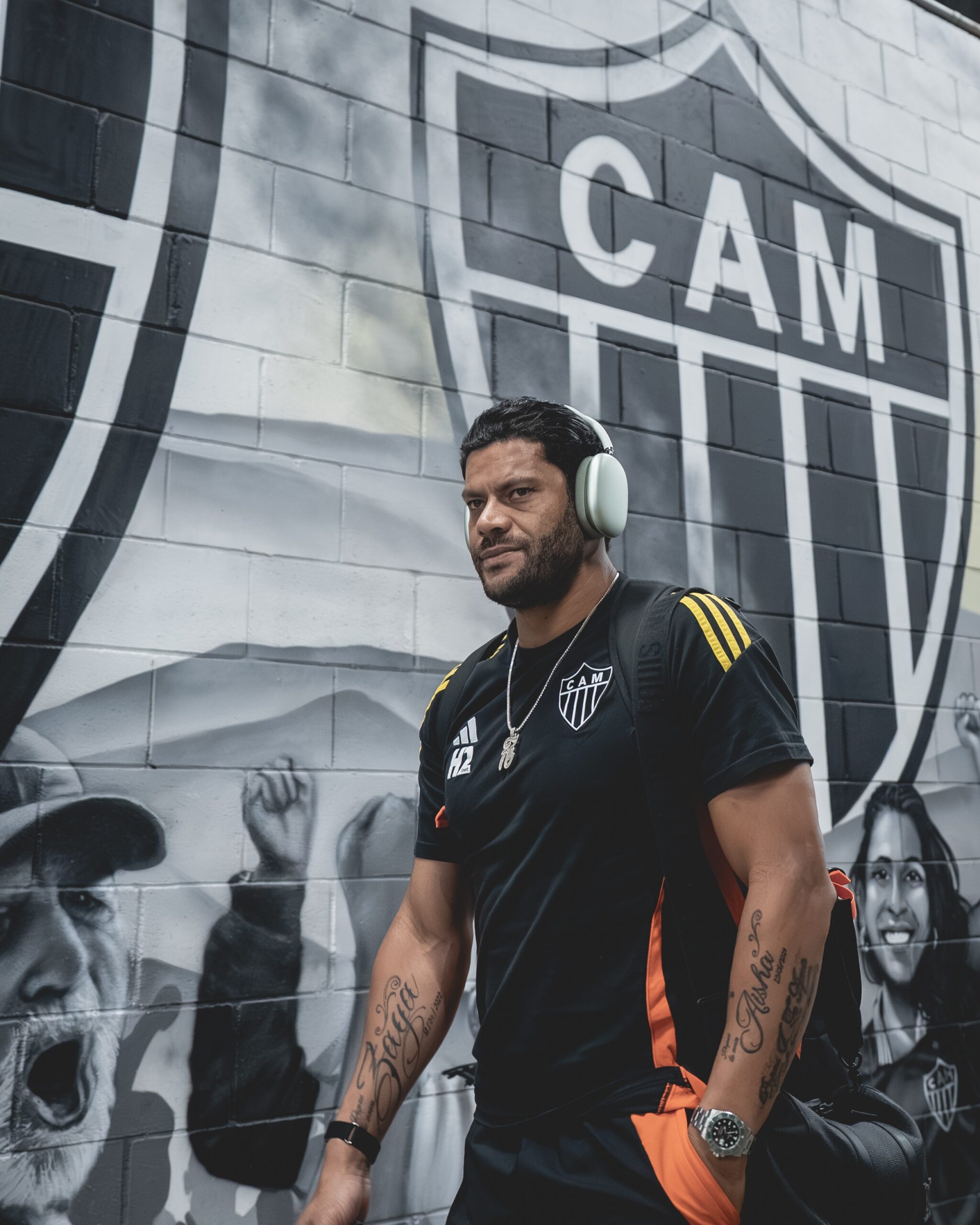 Atlético-MG descarta negociar Hulk com equipes do futebol brasileiro