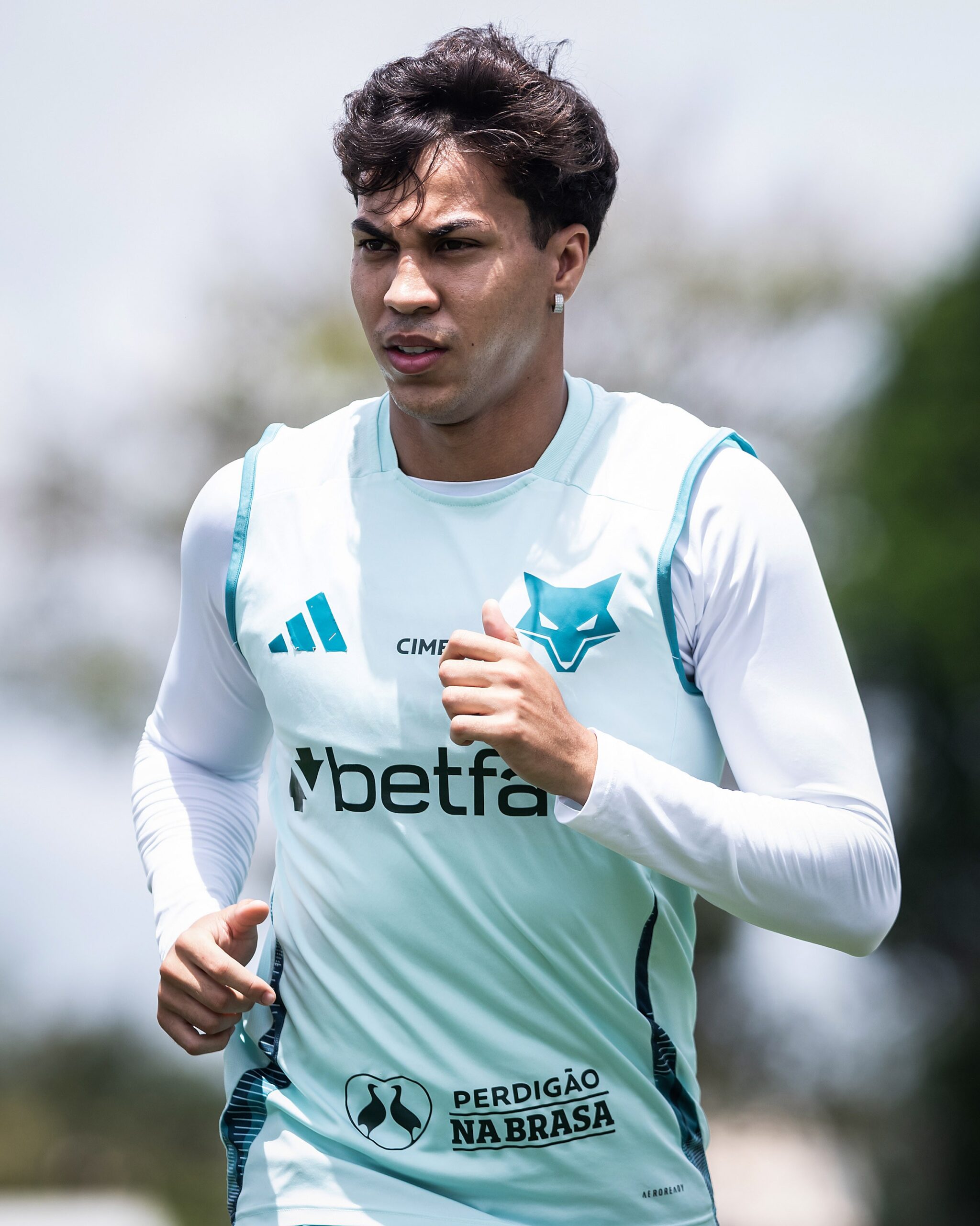 Flamengo estuda aumentar proposta por Kaio Jorge e envolver Cebolinha no negócio