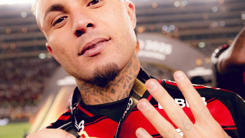 Multicampeões da Libertadores, jogadores do Flamengo sonham com o primeiro título brasileiro