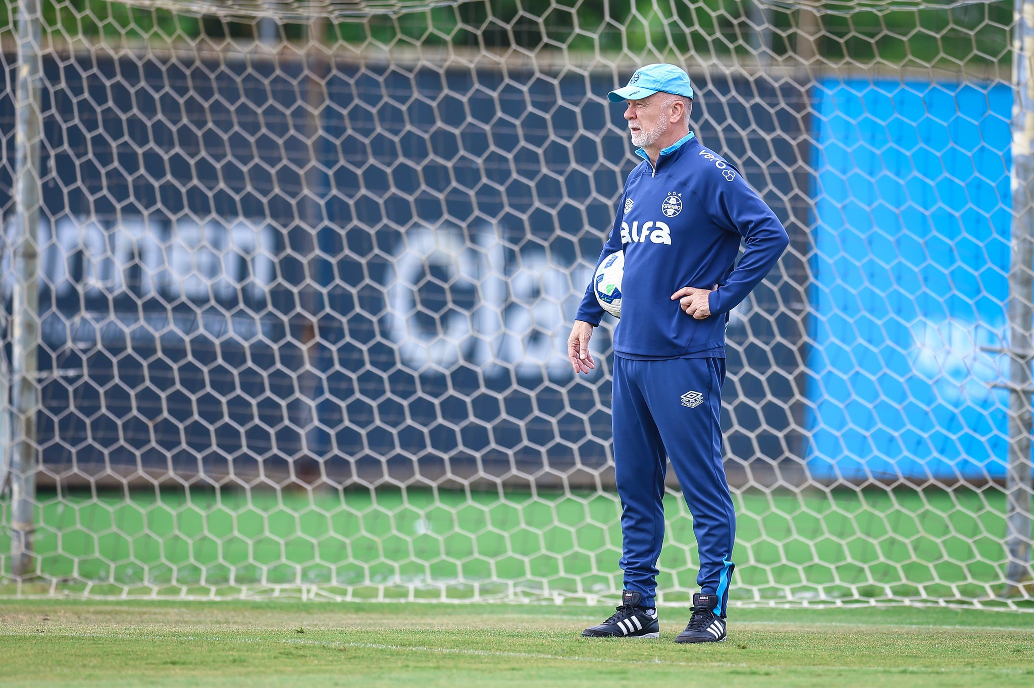 Torcer para o São Paulo? Torcida do Grêmio vive dilema na rodada do Brasileirão; entenda e vote