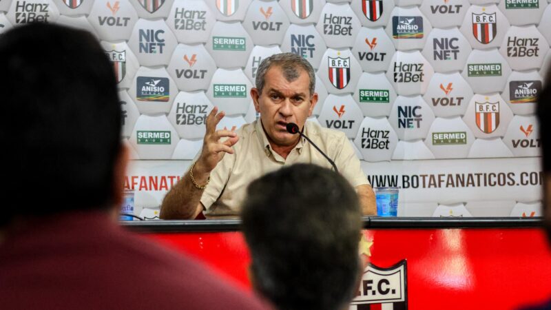 Variações e equilíbrio em campo: como Tencati pensa a tática do Botafogo-SP