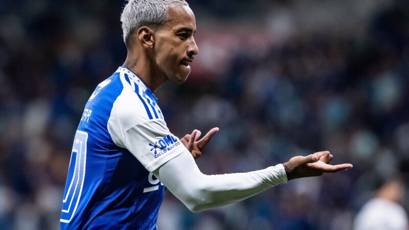 Destaque do Cruzeiro, Matheus Pereira teve flerte com Corinthians frustrado por planos de clube árabe