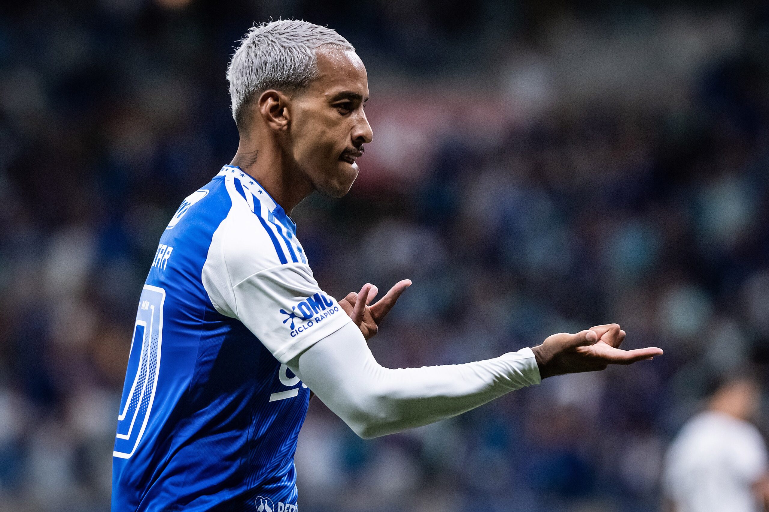 Cruzeiro tenta renovação com Matheus Pereira por longo período; veja detalhes