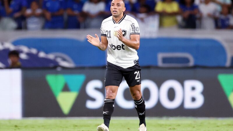 Atuações do Botafogo: Marçal é o melhor em empate com o Cruzeiro, e Raul vai mal; dê suas notas