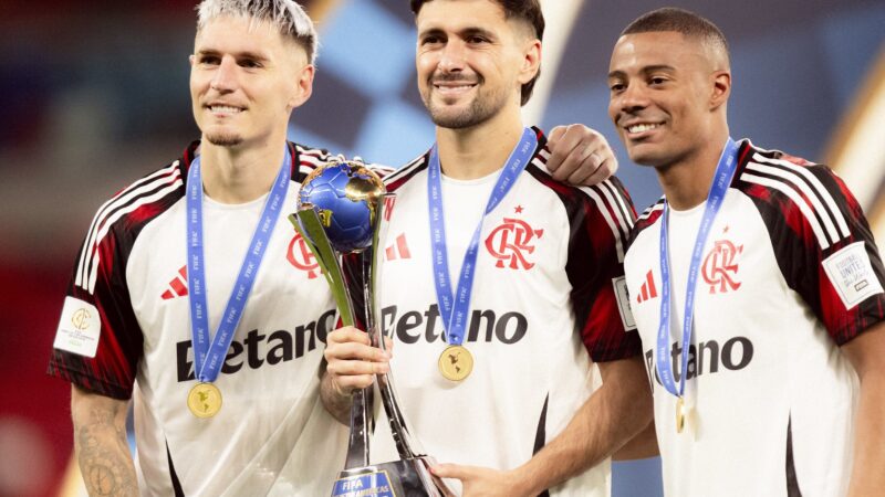 Análise: Flamengo mostra duas versões, desperta a tempo e mantém vivo o sonho do Intercontinental
