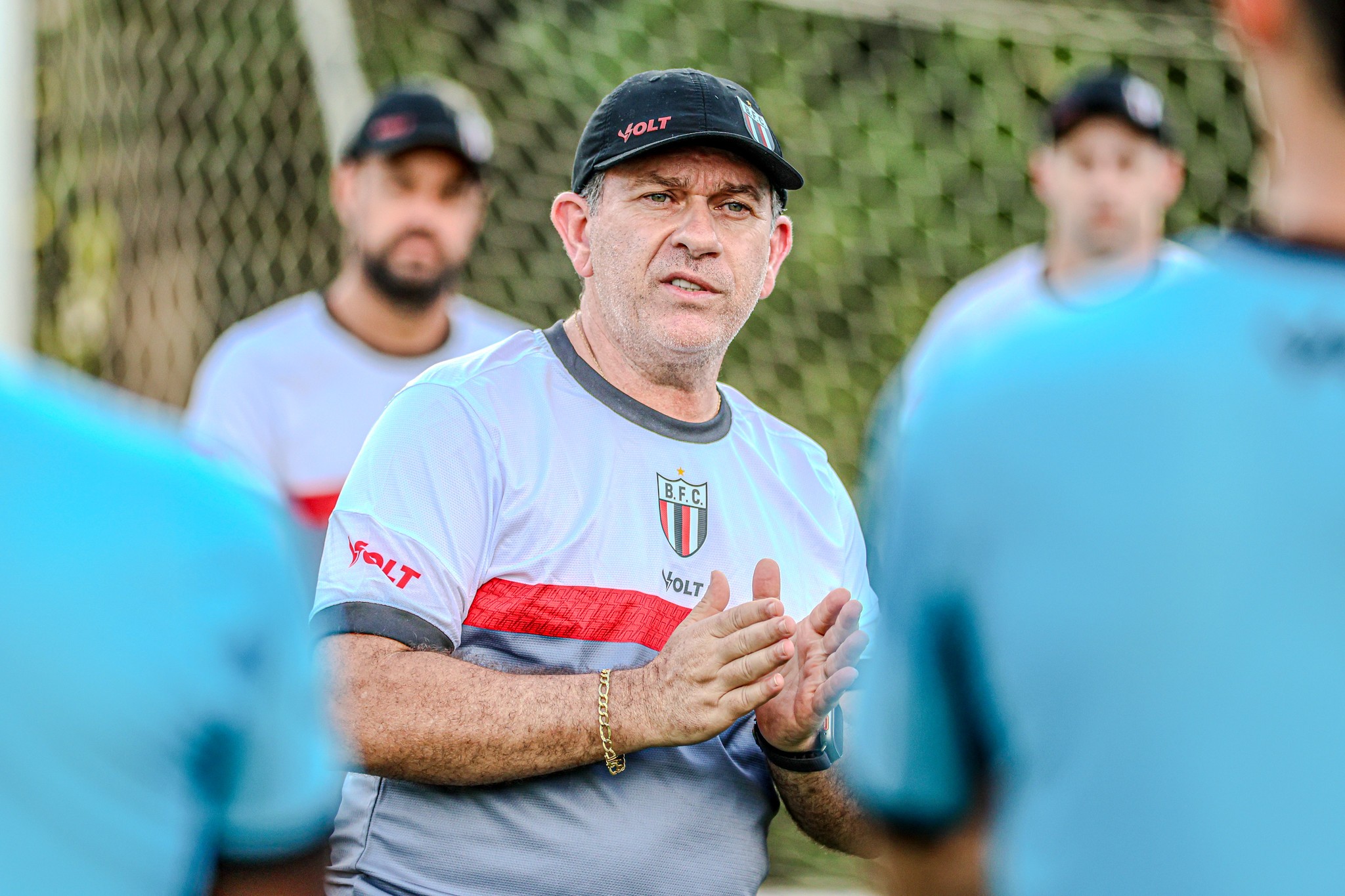 Tencati no Botafogo-SP mostra mudança de mentalidade, diz reforço