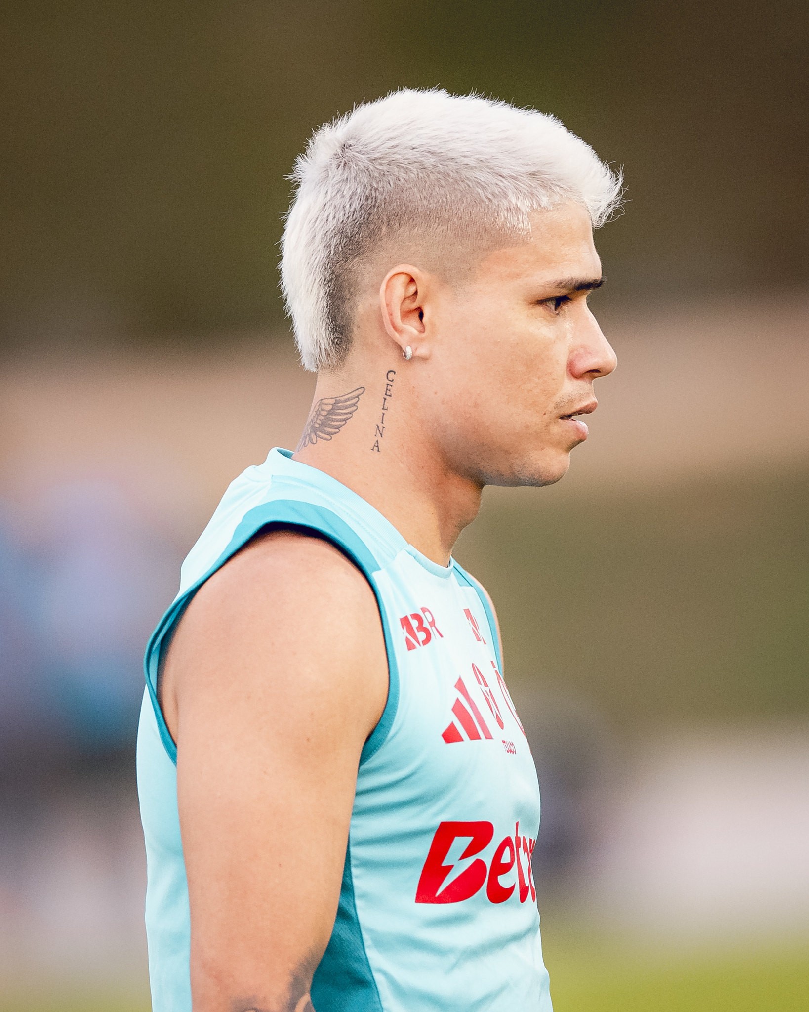 Luiz Araújo diz que Flamengo manterá jeito de jogar e cita erros contra o Bayern: “Favoritismo é do PSG”