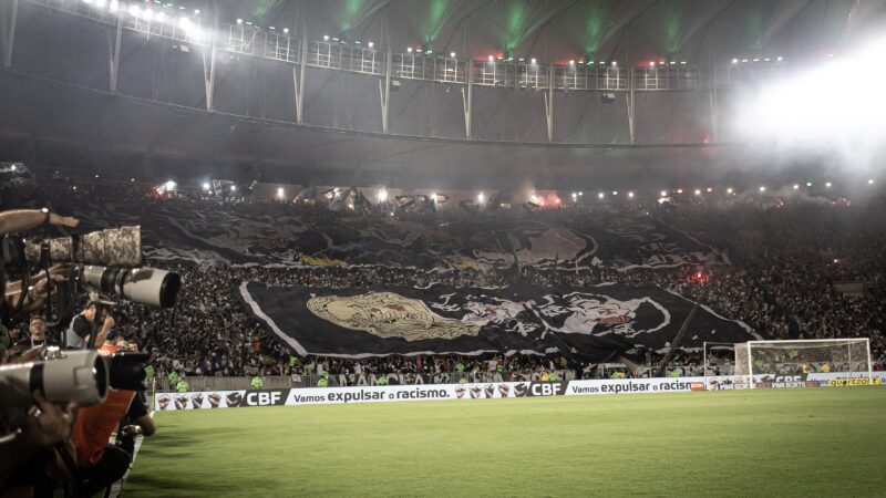 Torcida do Vasco esgota ingressos para jogo de volta da final da Copa do Brasil contra o Corinthians
