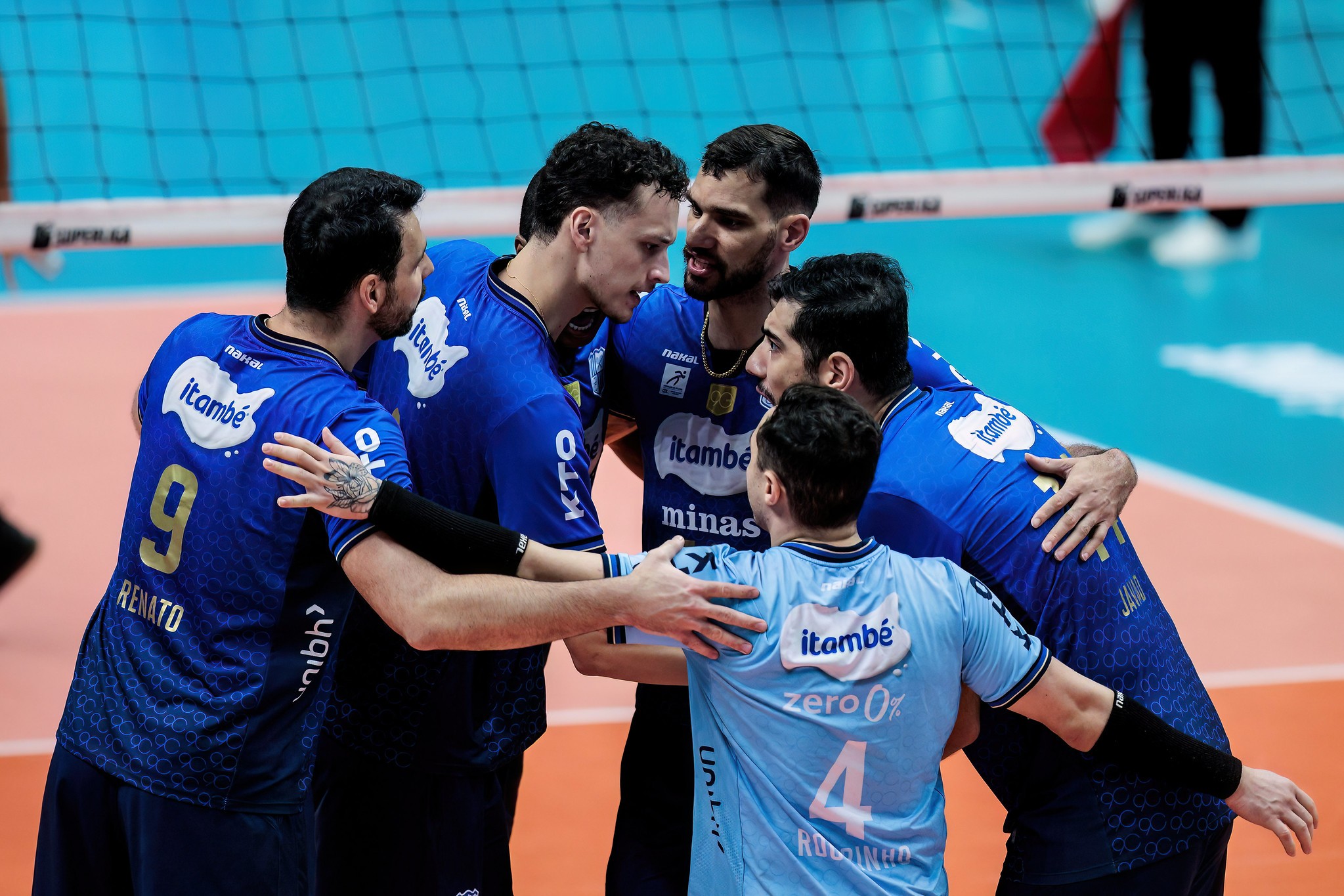 Minas domina São José e entra no G-8 pela primeira vez na Superliga Masculina