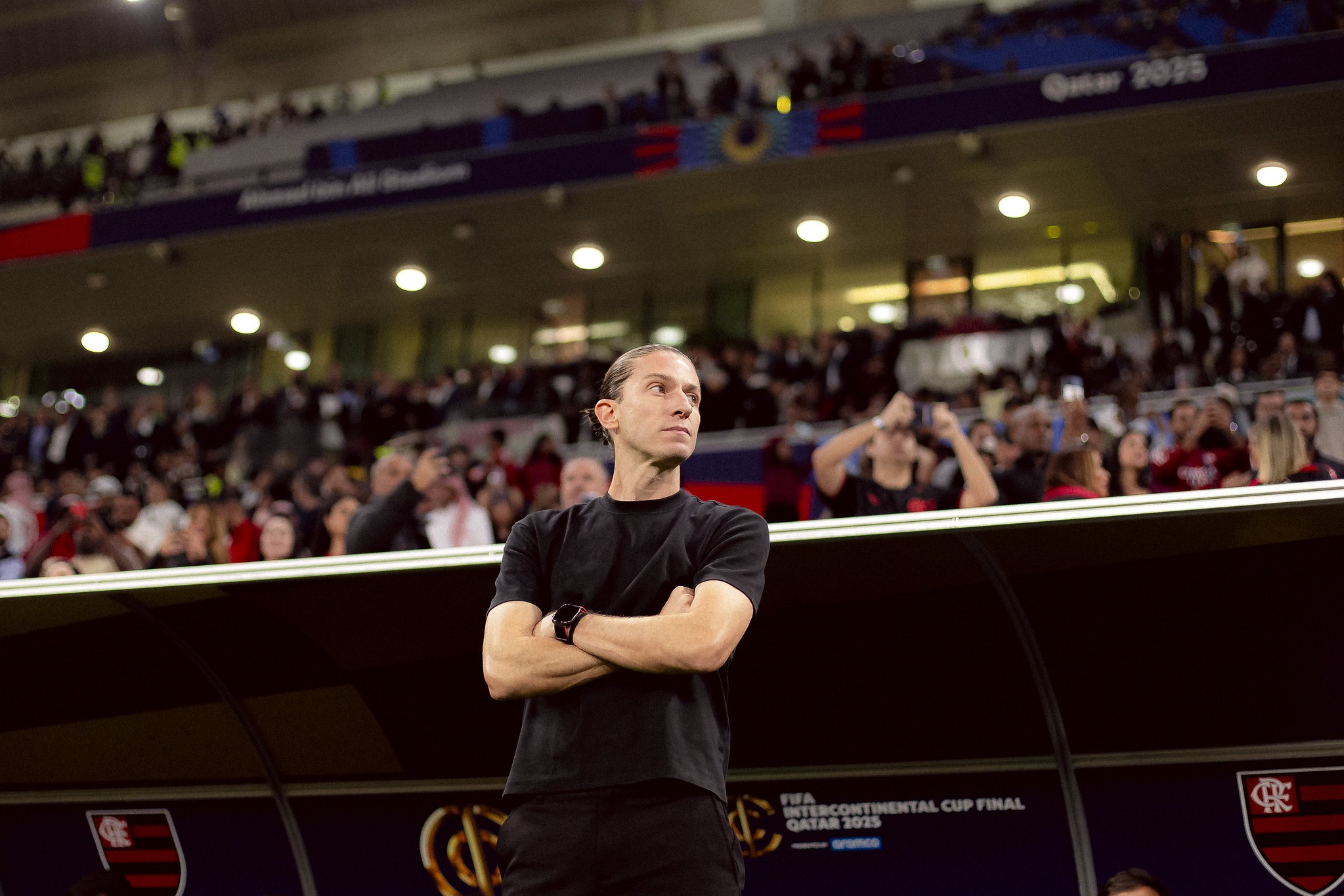 Reunião entre Filipe Luís e Flamengo por renovação deve ficar para semana que vem