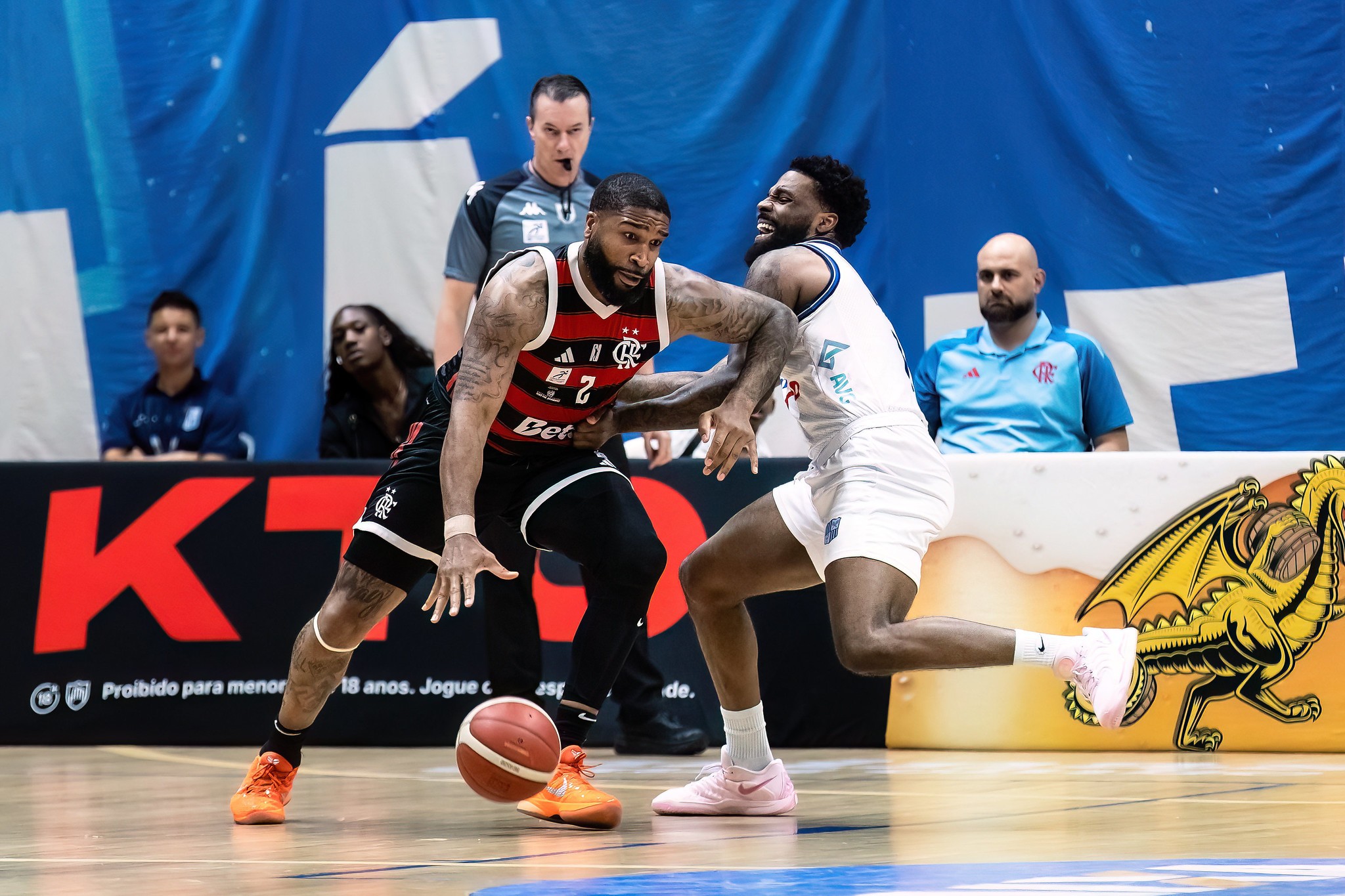 Flamengo vence Minas em jogo emocionante e segue na vice-liderança do NBB