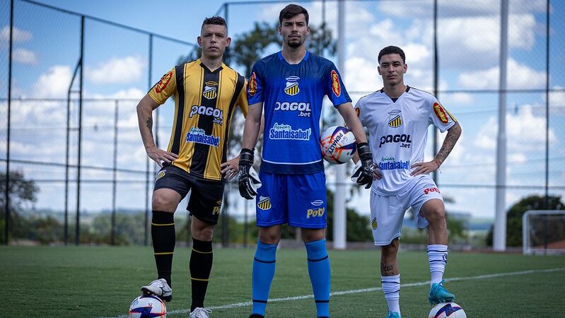 Novorizontino apresenta novos uniformes para a temporada 2026; veja as fotos