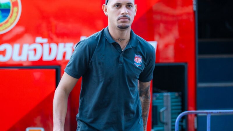 Ex-Athletico-PR, Crislan descreve adaptação na Tailândia e estipula possível retorno ao Brasil