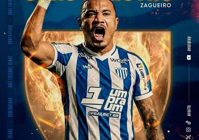 Avaí anuncia a contratação por empréstimo do zagueiro João Maistro