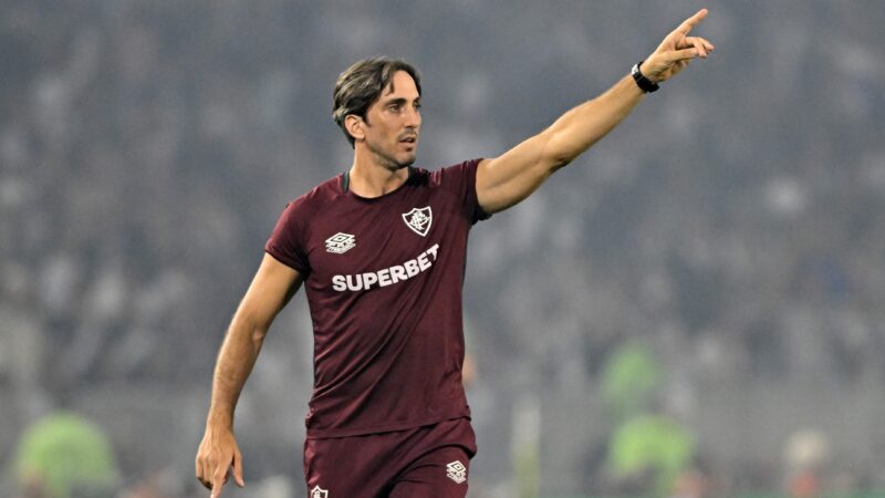 Zubeldía fala em quatro ou cinco reforços no Fluminense e explica poucos testes: “Não tivemos margem”