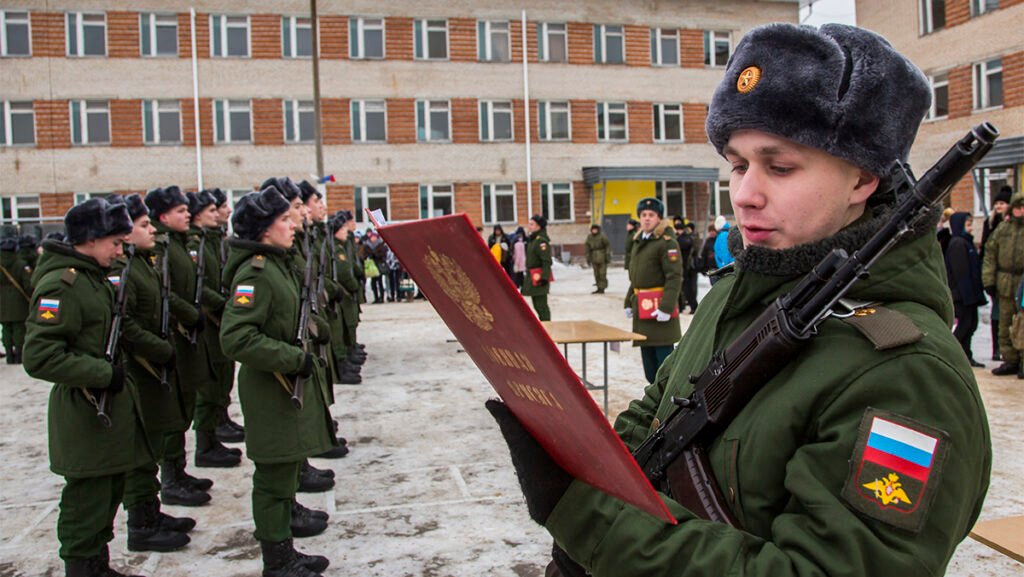 Bônus de até US$ 540 mil: como homens endividados viraram alvo do maior recrutamento militar da Rússia