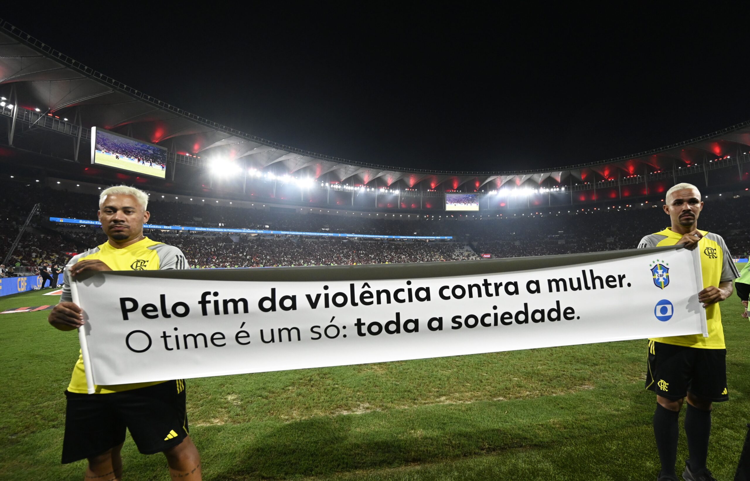 Jogo entre Flamengo e Ceará tem campanha de combate à violência contra mulher
