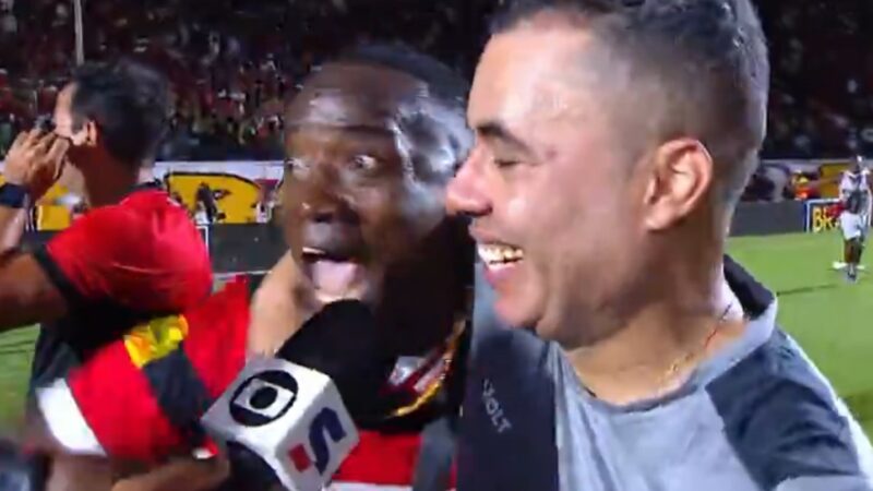 Torcedor invade entrevista de Jair Ventura e agradece ao treinador do Vitória: “Veio fazer a diferença”