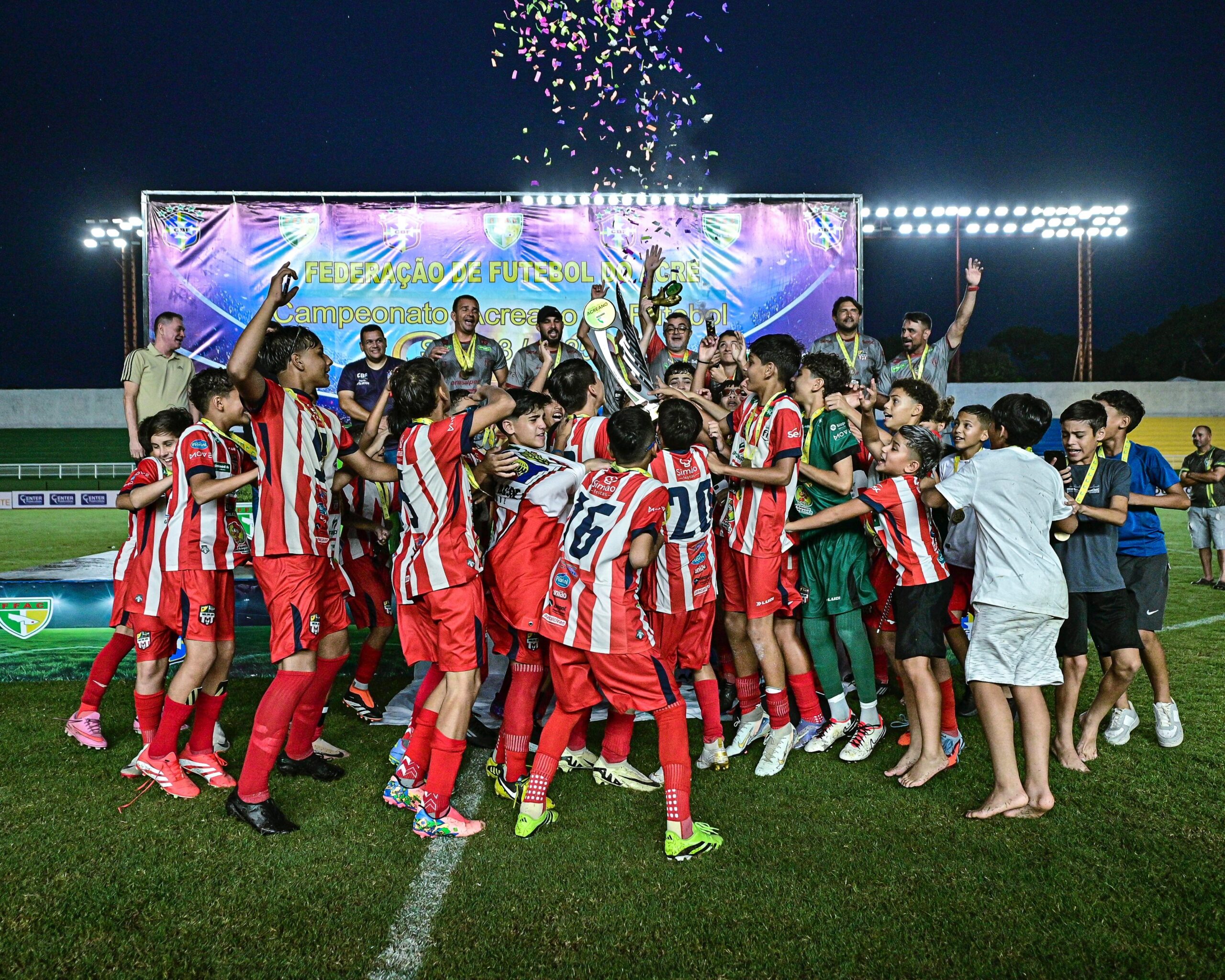 Santa Cruz-AC bate Furacão do Norte nos pênaltis e é tricampeão invicto do Acreano Sub-13