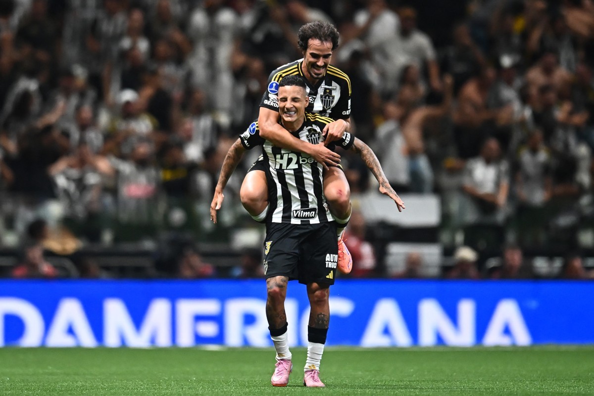 Fluminense se acerta com Arana e Atlético-MG; acordo entre empresários e Galo é última pendência