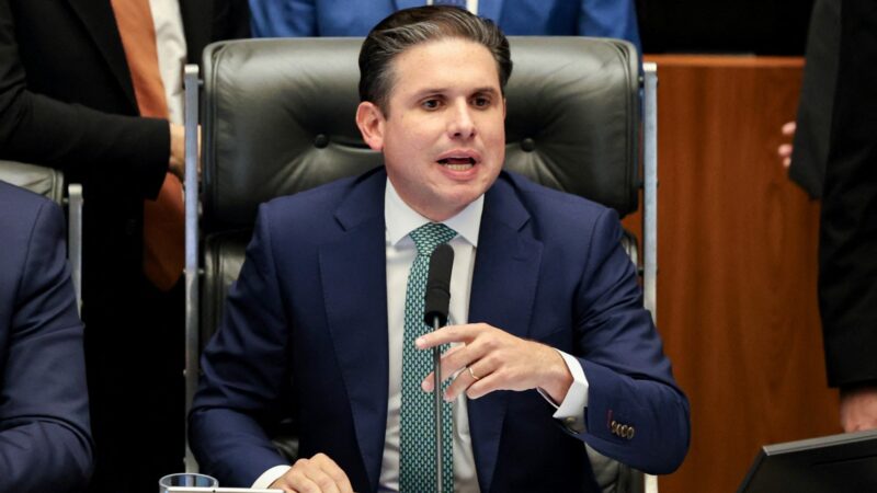 O que é um devedor contumaz? Câmara aprova regras mais rígidas