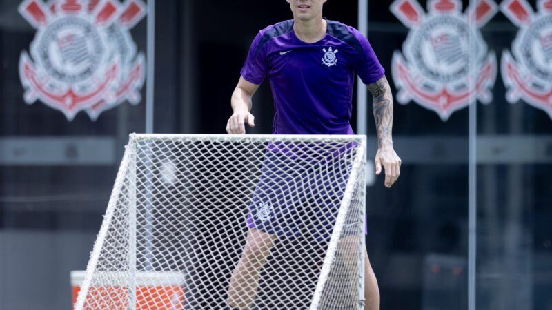 Coritiba tem interesse no volante Charles, que está no Corinthians