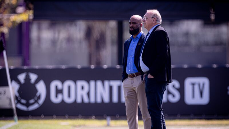 Corinthians traça planejamento para 2026 e mira contratações sem custos de aquisição