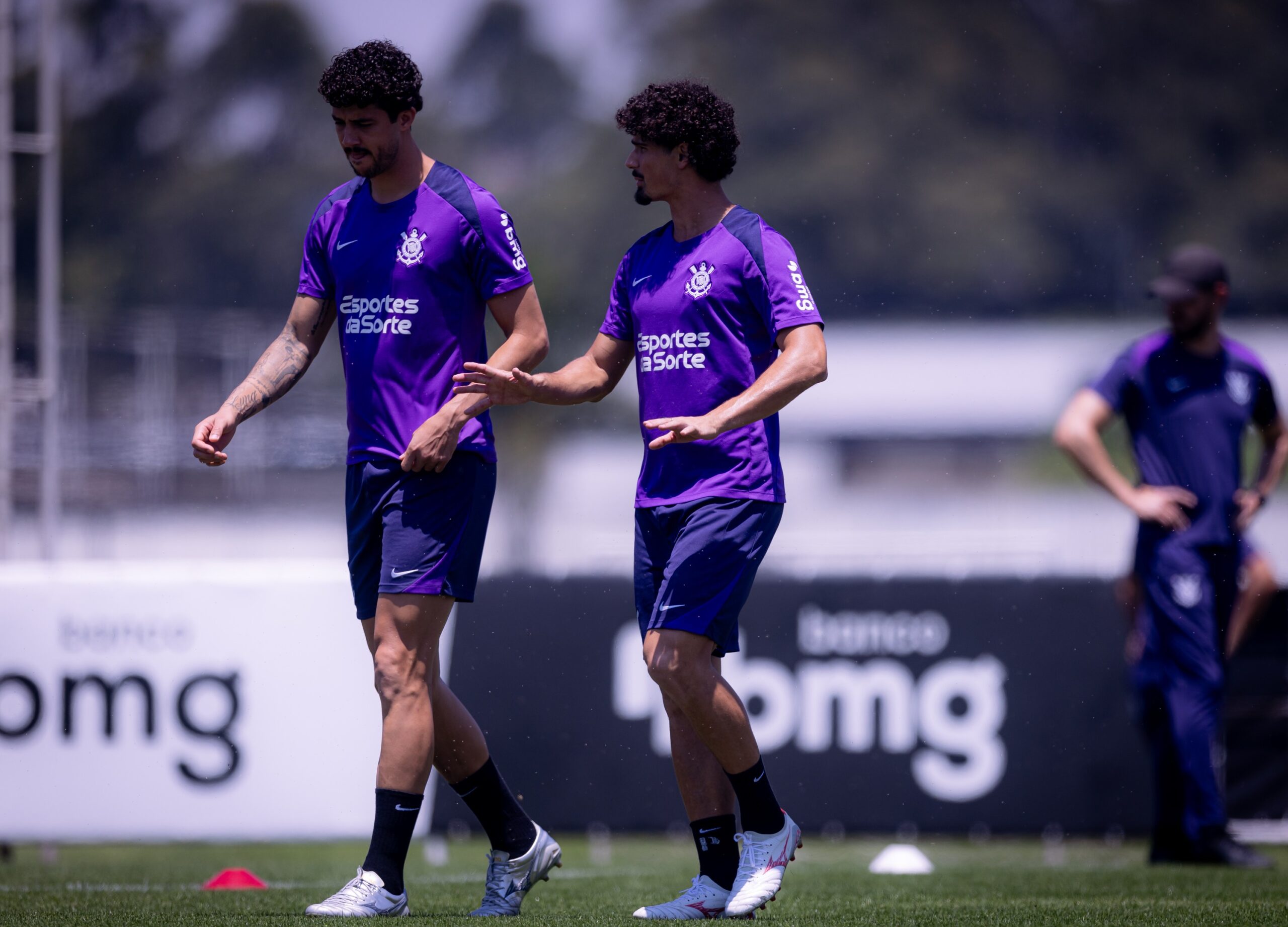 Zagueiros do Corinthians lamentam saída de Fabinho: “Agora começa tudo do zero”