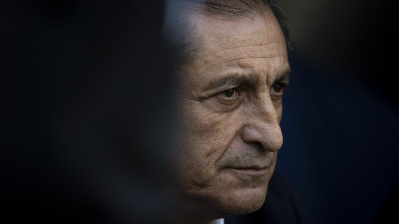 Com respaldo de Pedrinho, Diniz terá a missão de buscar longevidade em 2026, algo raro no Vasco