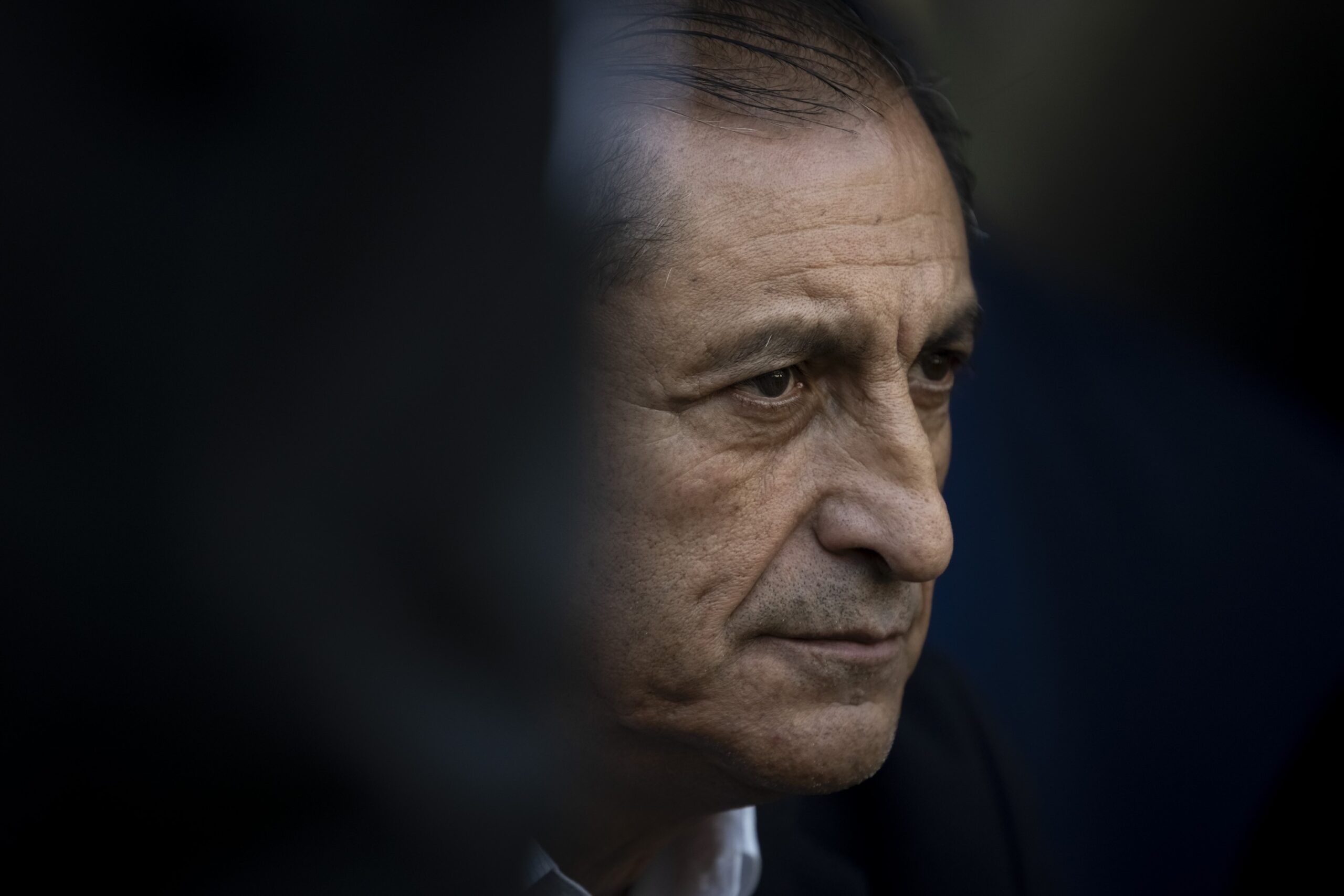 Com respaldo de Pedrinho, Diniz terá a missão de buscar longevidade em 2026, algo raro no Vasco