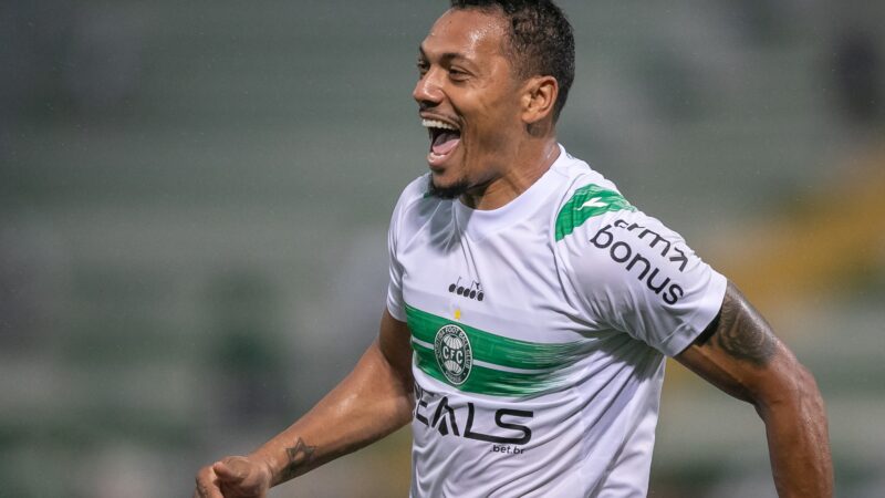 Ceará acerta contratação de Alex Silva, ex-Coritiba, para 2026