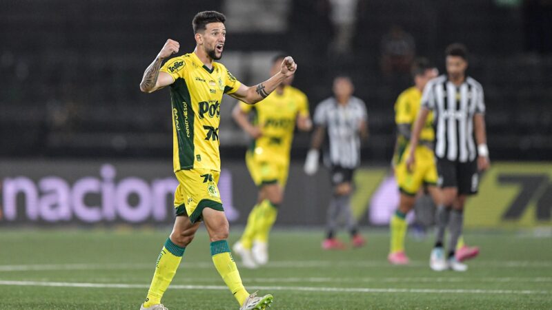 Mirassol aceita proposta, e Fluminense fica por detalhes de acertar a contratação do zagueiro Jemmes