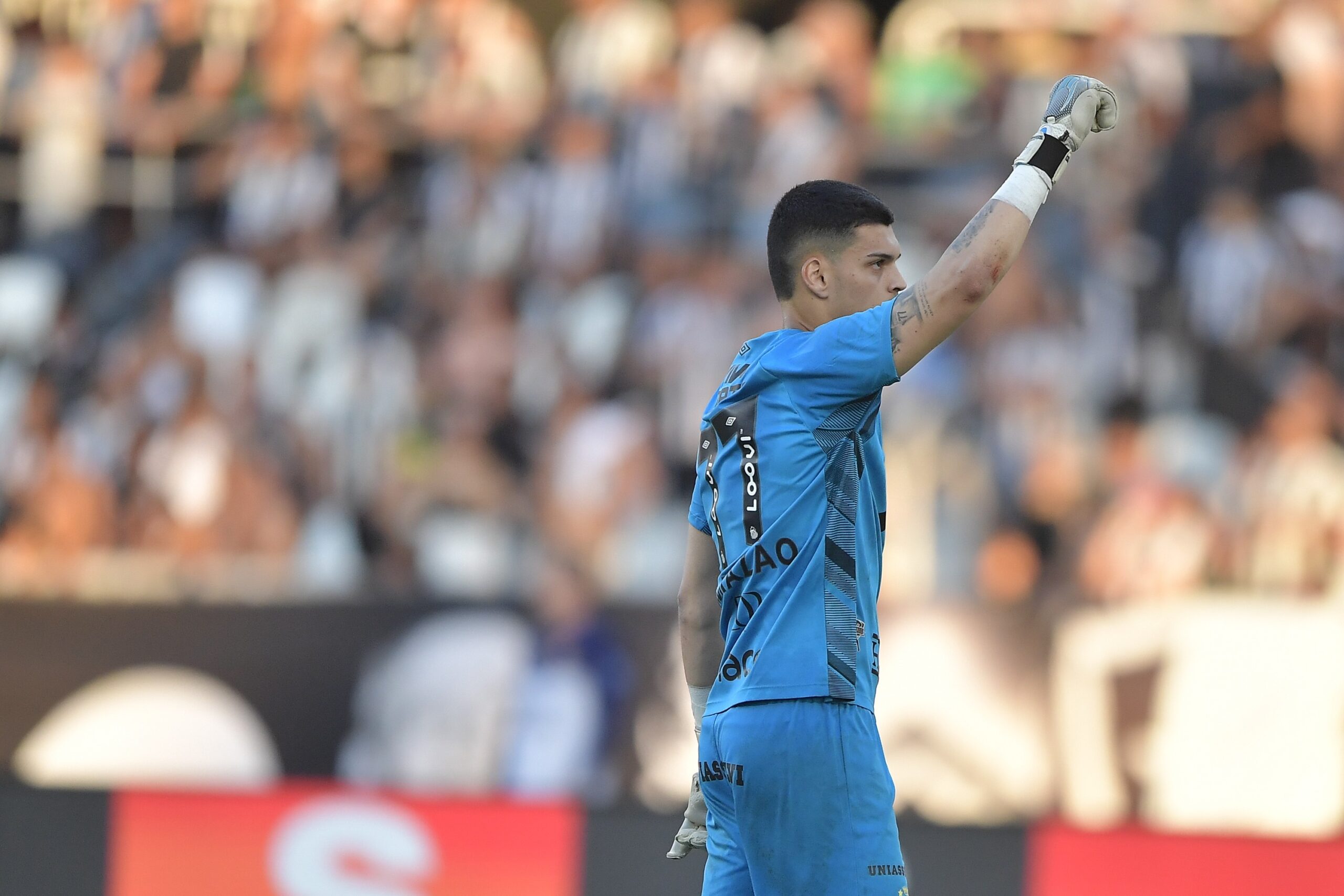 Flamengo prepara investida para contratar Gabriel Brazão, do Santos