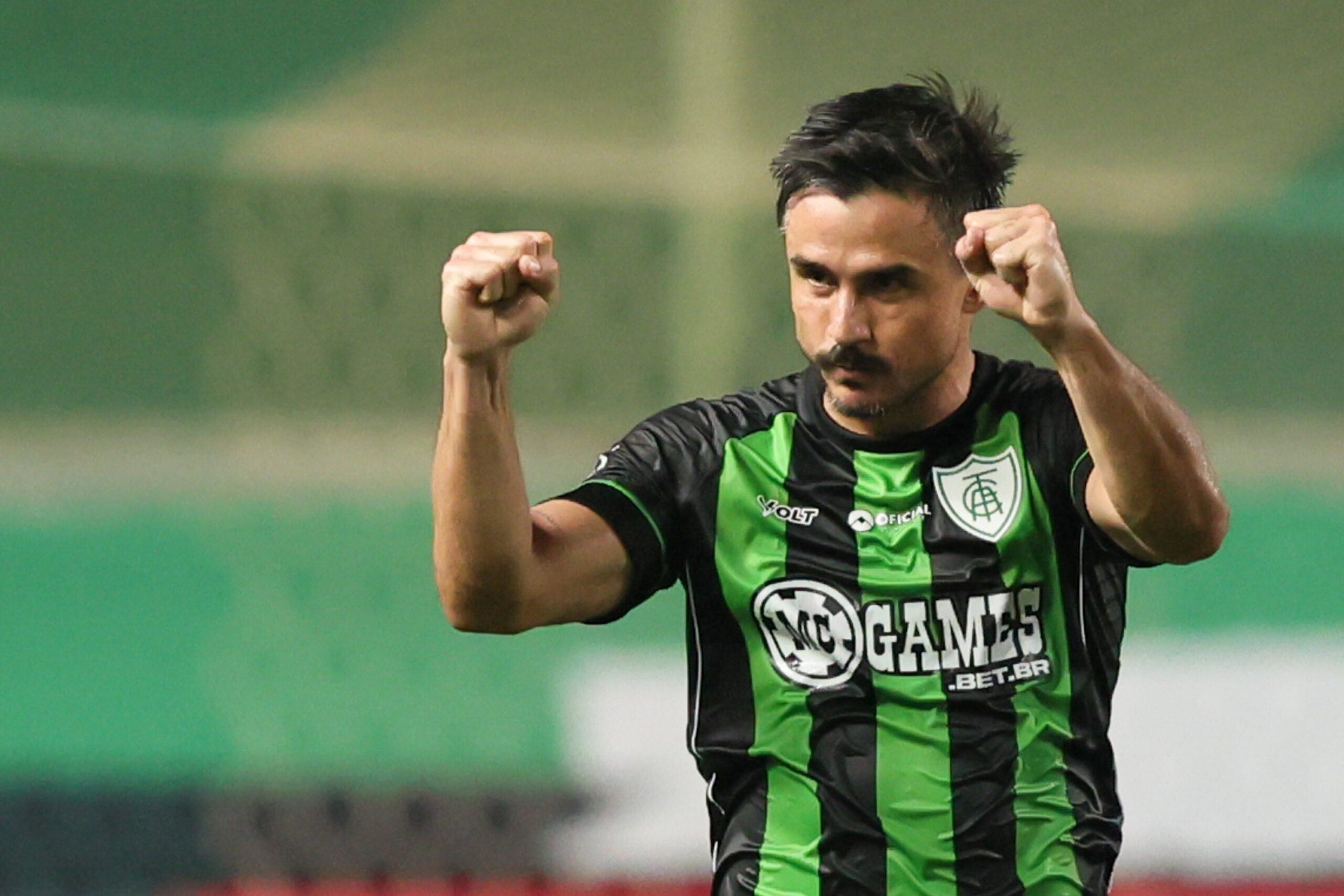 América-MG 2026: contratações, renovações e quem sai do clube