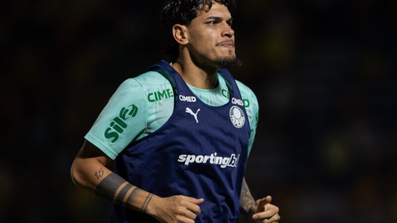 Gómez, do Palmeiras, diz que time grande se alimenta de conquistas e projeta 2026: “Cabeça erguida”