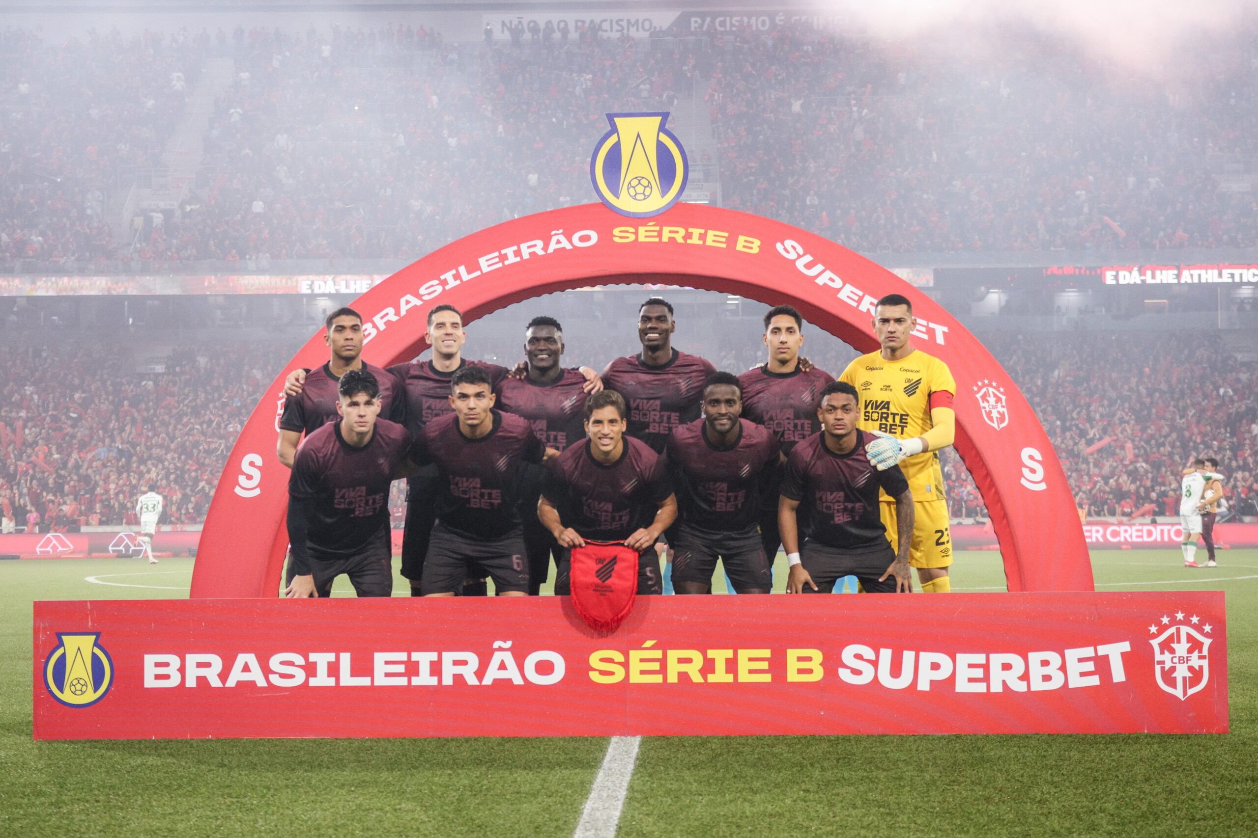 Saiba quais posições e quantos reforços o Athletico busca para 2026